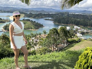 AuraCrhistina pics