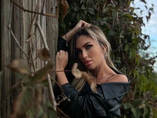 BellaGlamorous webcam