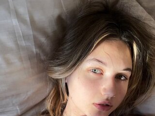 LillyEyes livejasmin
